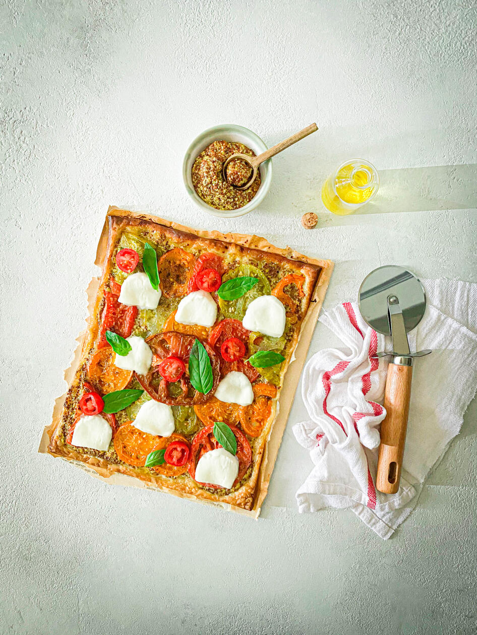 Photo de tarte à la tomate et mozzarella